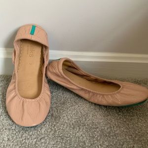 Never worn Tieks ballet flats